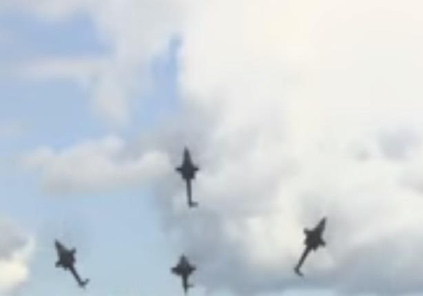 لحظة سقوط مروحية روسية اثناء العرض الجوي