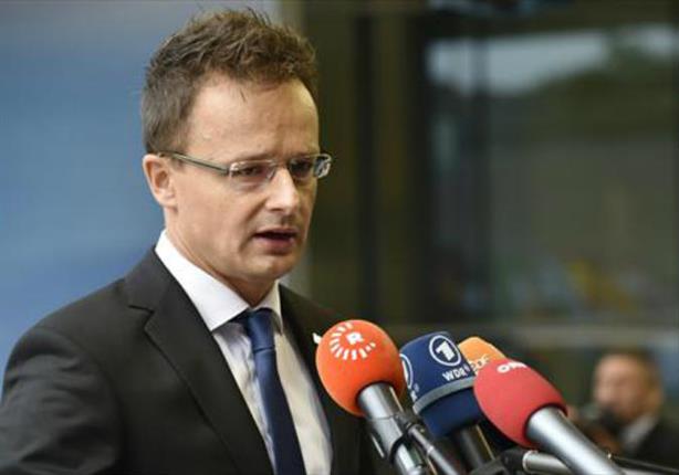 وزير خارجية المجر يدعو السياسيين الغربيين إلى الاجتماع مع نظيره الروسي