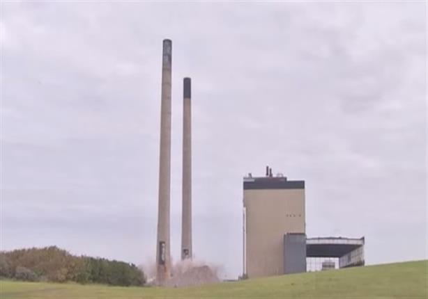 إزالة محطة لتوليد الكهرباء في اسكتلندا باستخدام المتفجرات