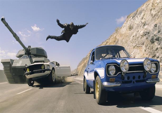 بالفيديو.. بعض أسرار حوادث السيارات في سلسلة أفلام Furious