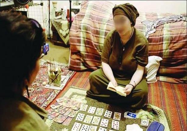 إحتراق منزل مشعوذة مغربية أثناء ممارسة السحر - فيديو