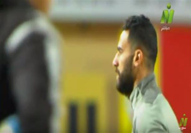 إحماء لاعبي الزمالك والأهلي لمباراة القمة