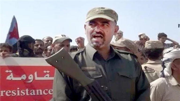 مجلس القيادة اليمني يُسقط عضوية عيدروس الزبيدي من المجلس ويحيله للنائ