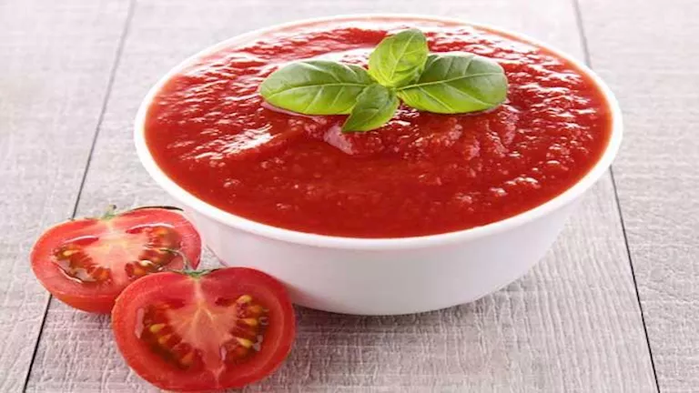 قبل ارتفاع الأسعار.. طرق تخزين الطماطم بأمان في البيت 