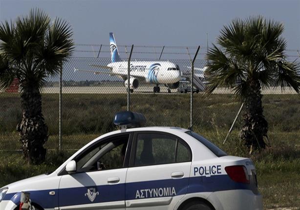 بالفيديو - تعليق ساخر من الرئيس القبرصي حول إختطاف الطائرة المصرية