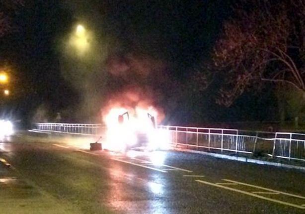 بالفيديو- سيارة لمبرجيني تحترق في حادث ببريطانيا