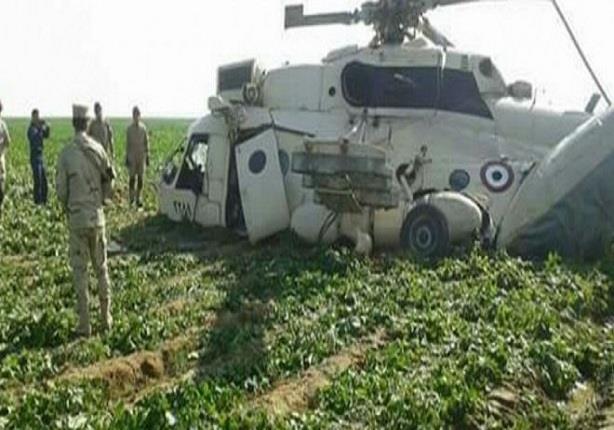 سقوط طائرة هليكوبتر بأرض زراعية في مدينة ههيا بالشرقية