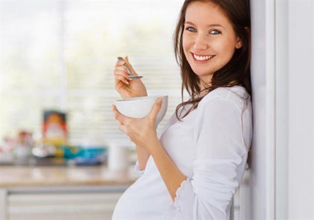 التغذية الصحية للمرأة قبل وأثناء وبعد الحمل  