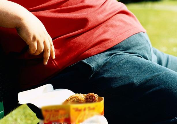 العادات الغذائية التي تؤدي إلى زيادة الوزن