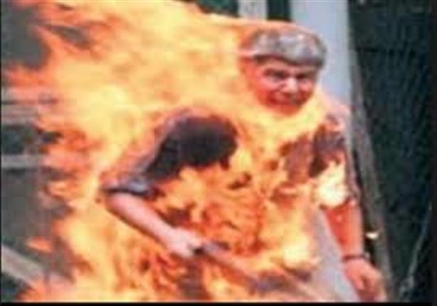 سائق يشعل النيران في نفسه بعد خلاف مع شرطي مرور في تركيا