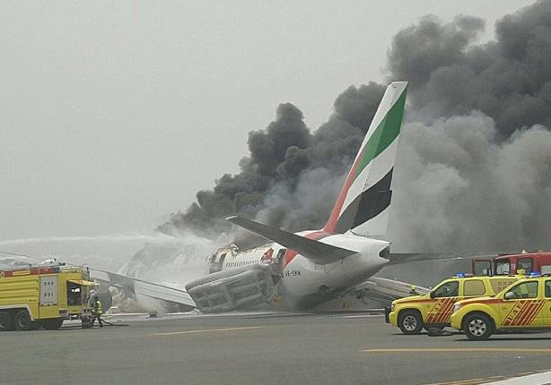 لحظة هروب ركاب طائرة دبي المنكوبة قبل انفجارها 
