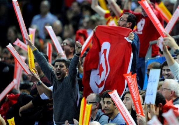 رقص وأهازيج جماهير تونس قبل لقاء مصر في كأس العرب