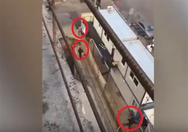 بالفيديو- الشرطة التركية تتبادل إطلاق النار مع منفذي تفجير محكمة أزمير
