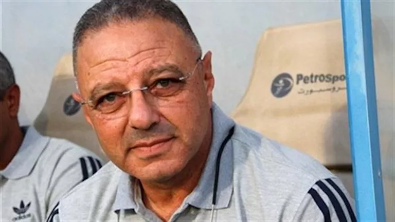 “بطولة وحيدة”.. رحلة ربع قرن للمدرب طلعت يوسف بعد إعلان اعتزاله