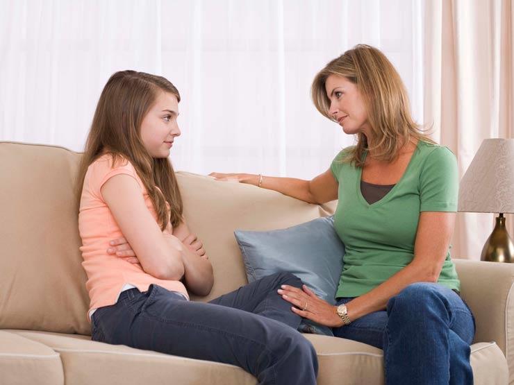 العزل المنزلي يهدد الصحة النفسية للمراهقين.. كيف تحمي ابنك؟