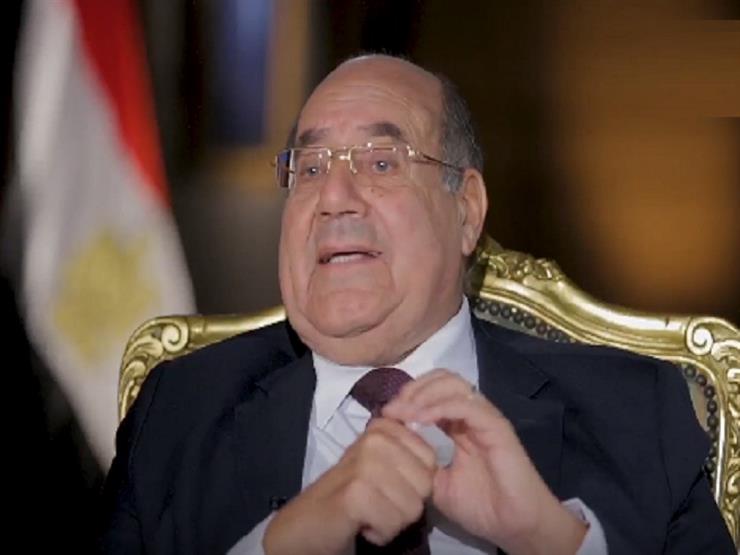 رئيس الدستورية العليا: رفضت دخول المحكمة بسيارة مصفحة أثناء حصار الإخوان-فيديو
