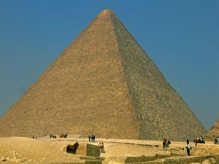 رئيس قطاع الآثار المصرية يكشف تفاصيل عن فراغ داخل هرم خوفو - فيديو
