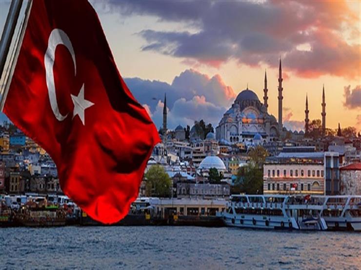 خبير: اقتصاد تركيا في"دمار شامل" وبصدد دخول مرحلة الإفلاس