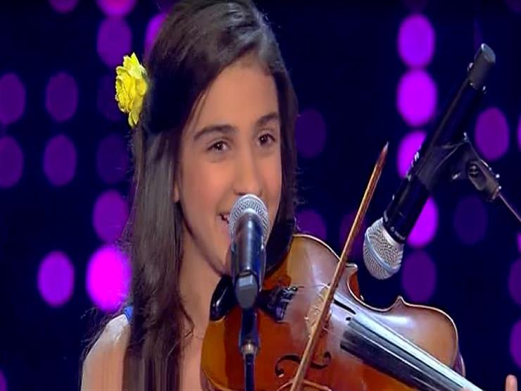 فتاة تبهر لجنة تحكيم "The Voice Kids" بموهبة العزف على الكمان -فيديو