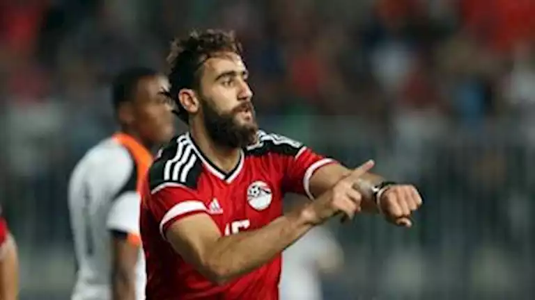 3 صور لباسم مرسي لاعب الزمالك داخل محل عصير وتوك توك.. ما القصة؟