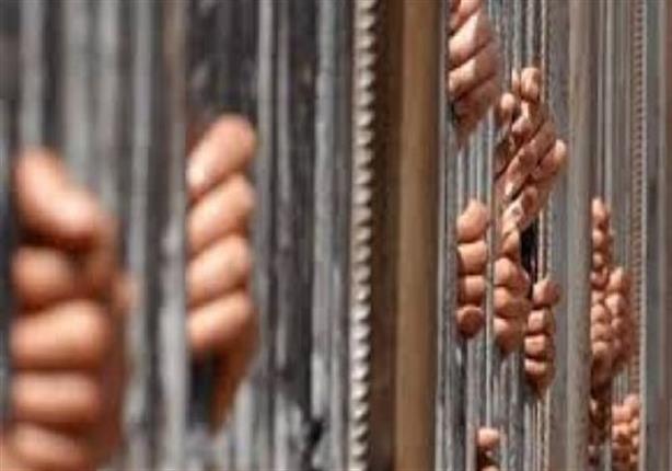 تجديد حبس تشكيل عصابي بتهمة الاتجار في الحشيش تجديد حبس تشكيل عصابي بتهمة الاتجار في الحشيش