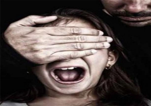 صرخة تنقذ طفلة من أنياب ذئب بشري بالجيزة صرخة تنقذ طفلة من أنياب ذئب بشري بالجيزة
