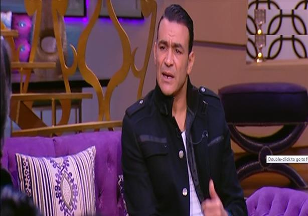 عصام الحضرى يتسبب في بكاء فتاة ببرنامج "معكم"