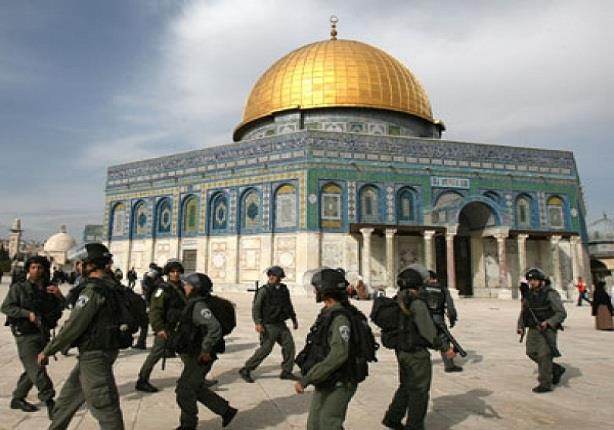 مستوطنون يقتحمون المسجد الأقصى في أول أيام عيد الفصح اليهودي