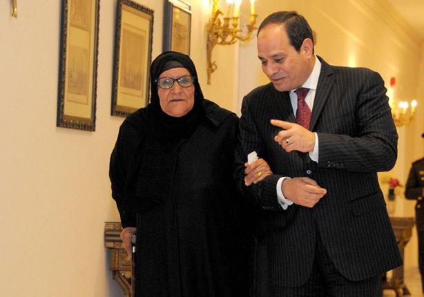 السيدة سبيلة تكشف موقف أولادها من تبرعها بثروتها لـ "تحيا مصر" 