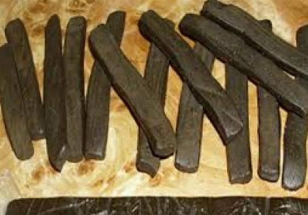 خفير بدرجة مسجل خطر.. سقط بـ ٦ كيلو حشيش و١١٠٠ قرص مخدر في الجيزة خفير بدرجة مسجل خطر.. سقط بـ ٦ كيلو حشيش و١١٠٠ قرص مخدر في الجيزة