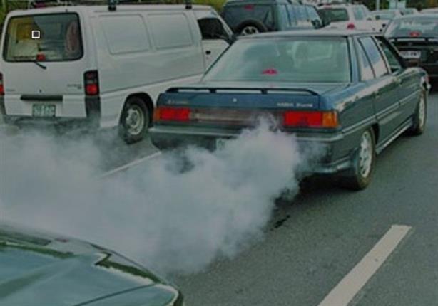 بالفيديو.. كيف تكتشف مشاكل سيارتك من لون "دخان الشاكمان"؟