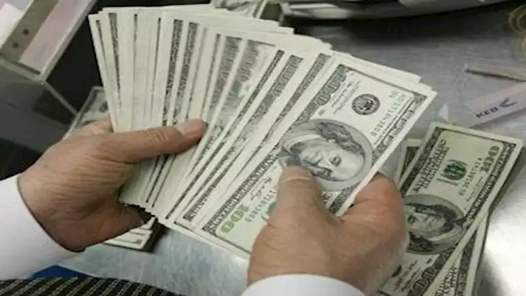 تراجع في بنكين.. سعر الدولار مقابل الجنيه ببداية التعاملات 9-12-2025