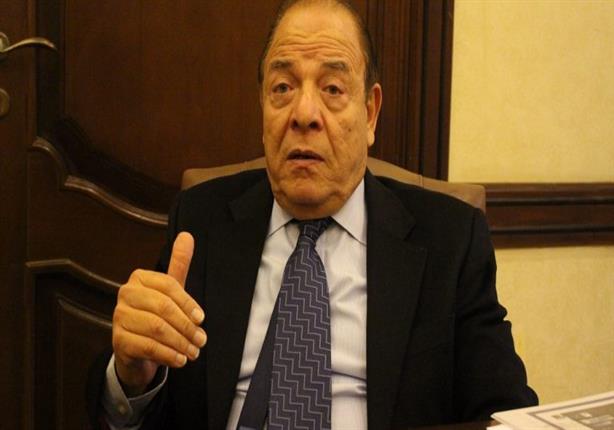 رئيس "مستثمري العاشر من رمضان" يطالب باستراتيجية واضحة تقلل الفجوة بين الصادرات والواردات رئيس "مستثمري العاشر من رمضان" يطالب باستراتيجية واضحة تقلل الفجوة بين الصادرات والواردات