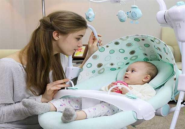 باحثون يحذرون من مخاطر هز الرضع باحثون يحذرون من مخاطر هز الرضع