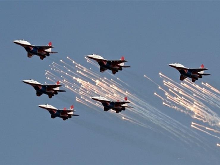 مقتل أكثر من 20 شخصًا في قصف للتحالف الدولي مدينة الرقة السورية مقتل أكثر من 20 شخصًا في قصف للتحالف الدولي مدينة الرقة السورية