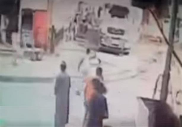سائق ينقذ أهالي القناطر الخيرية من كارثة - فيديو