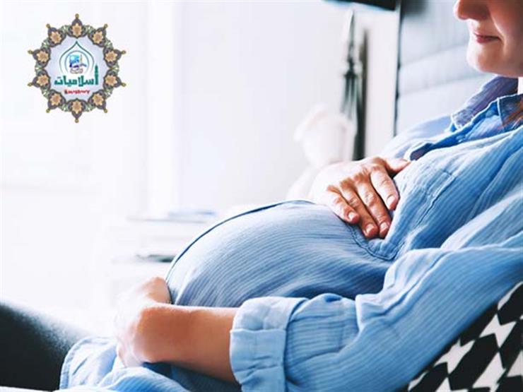 زوجتي حامل وقد منعها الطبيب من الصيام، فهل عليها كفارة أو فدية؟ زوجتي حامل وقد منعها الطبيب من الصيام، فهل عليها كفارة أو فدية؟