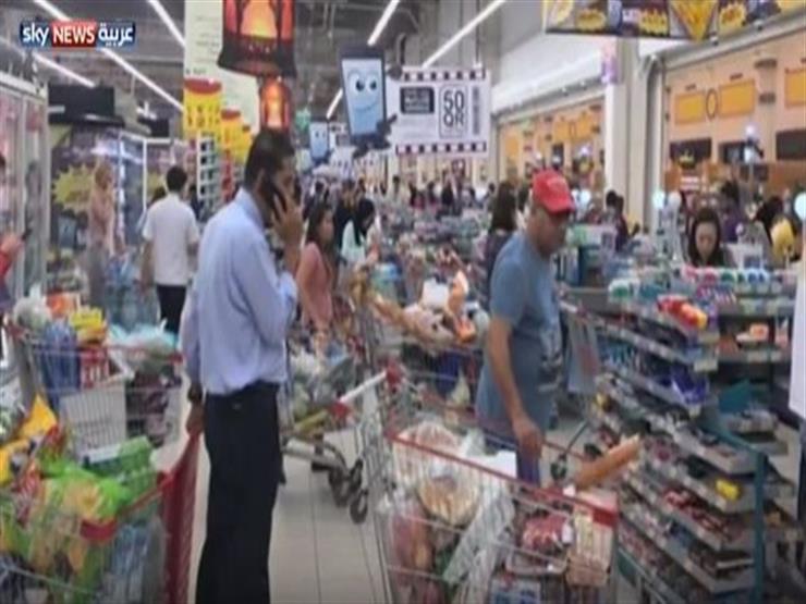 تزاحم في أسواق قطر بعد قرار غلق الحدود
