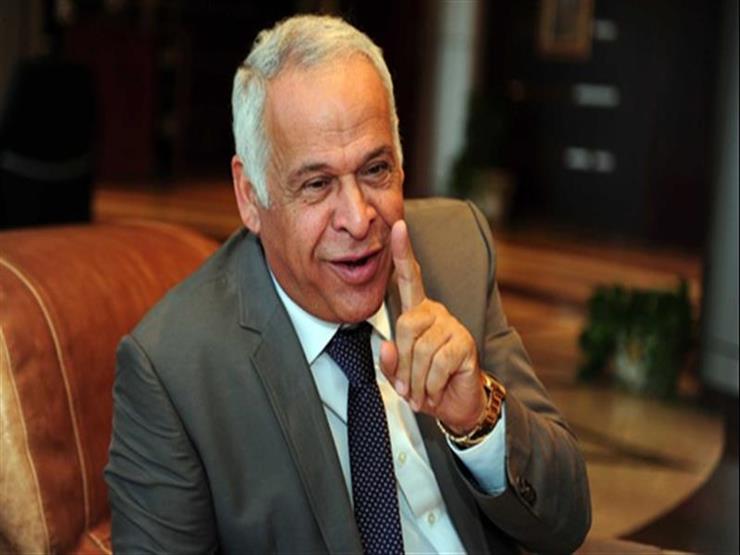 فرج عامر داعيا لانتخاب السيسي: من لا يرى إنجازاته "أعمى" فرج عامر داعيا لانتخاب السيسي: من لا يرى إنجازاته "أعمى"