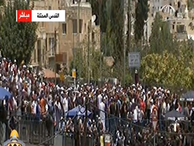 بالفيديو - قوات الاحتلال تمنع الفلسطينيين من الوصول إلى المسجد الأقصى 