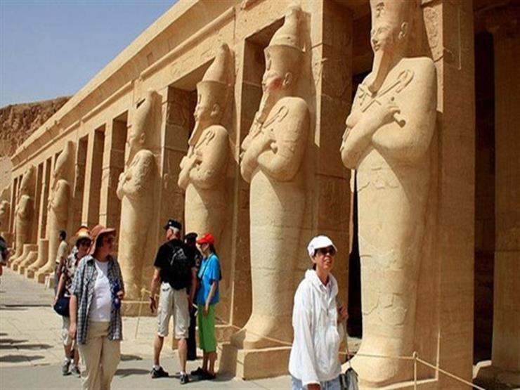 وزير السياحة: حركة السياحة المصرية بدأت في استعادة قوتها