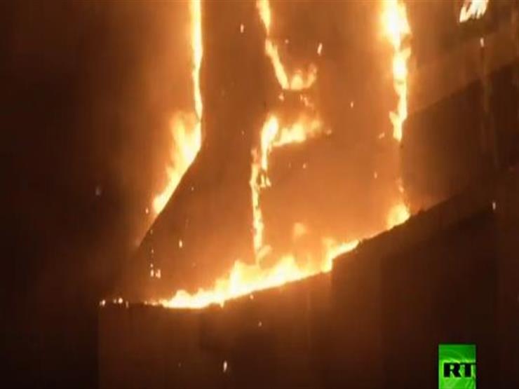 بالفيديو - لقطات مصورة لحريق برج "الشعلة" في دبي 