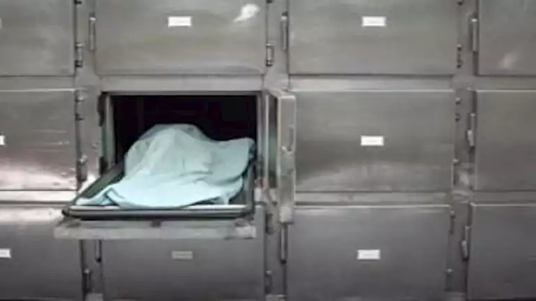 يومان من الجحيم.. مأساة طفلة فارقت الحياة على يد والدها في بني سويف