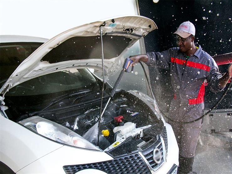 قبل العيد.. كيف تغسل محرك سيارتك دون تعريضة للأضرار