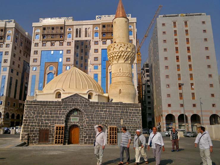 بالصور: مسجد أبوبكر الصديق.. طراز معماري يستوقف ملايين الزوا | مصراوى