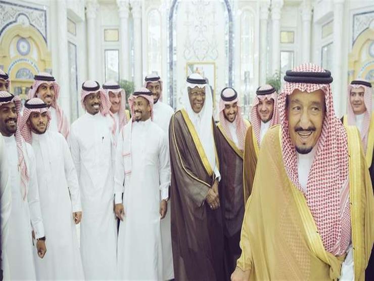 الملك سلمان لمنتخب السعودية: "أنا بلعب معكم بعدين" -فيديو