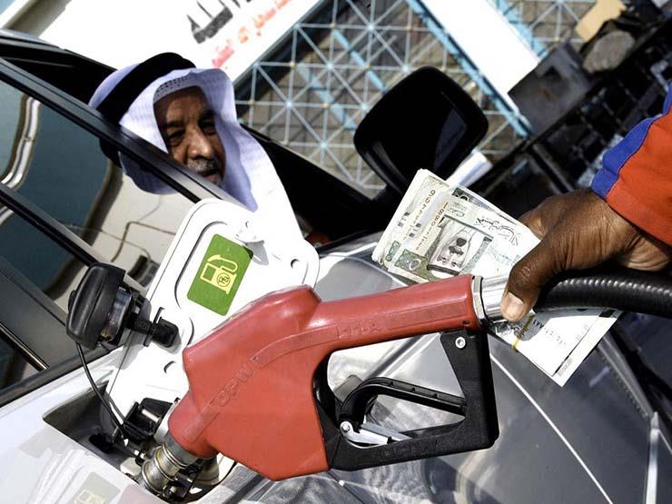 السعودية تقرر تثبيت سقف السعر المحلي للبنزين