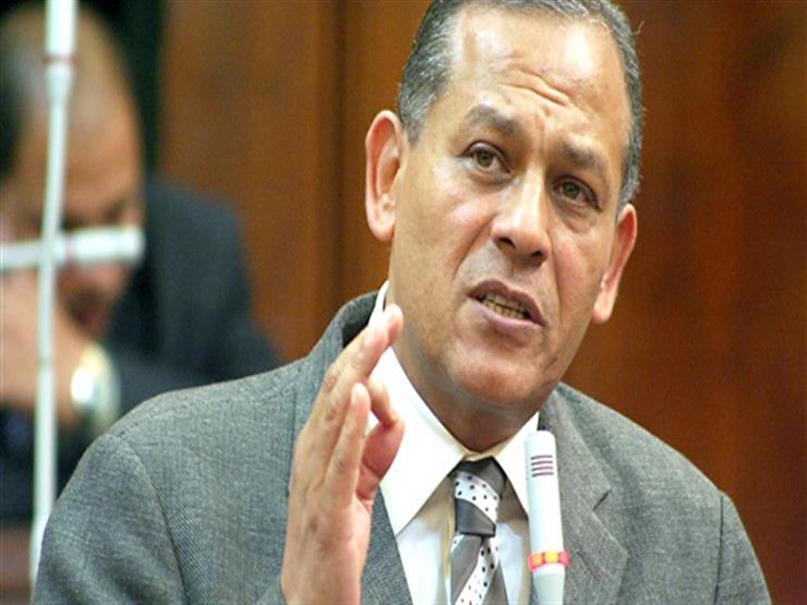 "السادات" يدعو لمسيرة سلمية لمقابلة السيسي وتقديم مطالب القوى المدنية "السادات" يدعو لمسيرة سلمية لمقابلة السيسي وتقديم مطالب القوى المدنية