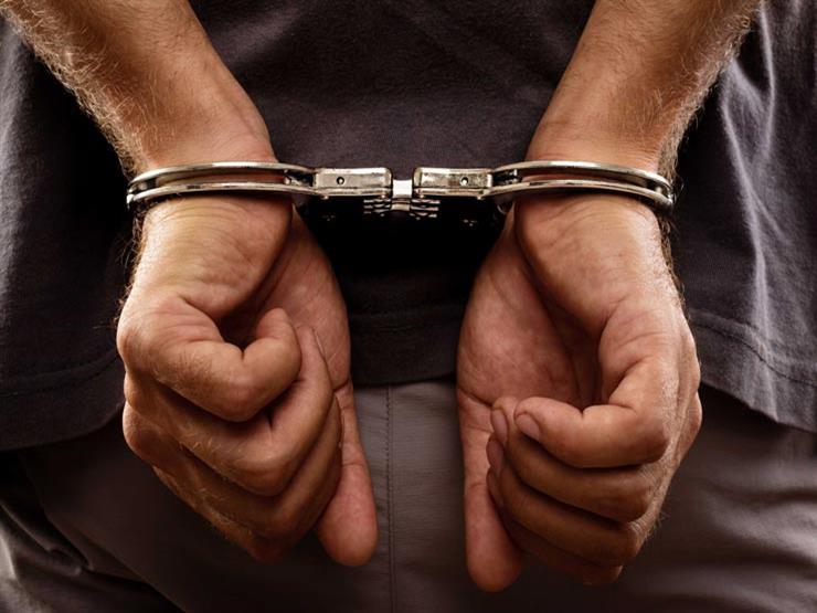 القبض على نشال متلبسًا بمحطة قطارات الجيزة القبض على نشال متلبسًا بمحطة قطارات الجيزة