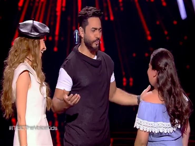 طفلة لبنانية أبكاها تامر حسني في "The Voice Kids" -فيديو